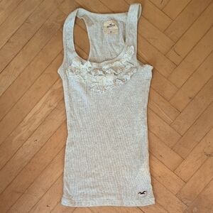 Hollister Women's Off-White Tank Top with Lace Accent Size XS